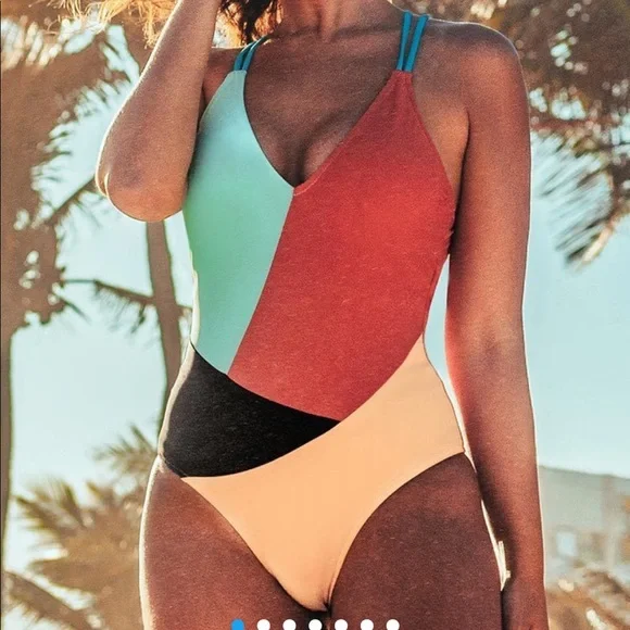 CupShe Colorblocked V-Neck One Piece Swimsuit - Picture 1 of 7